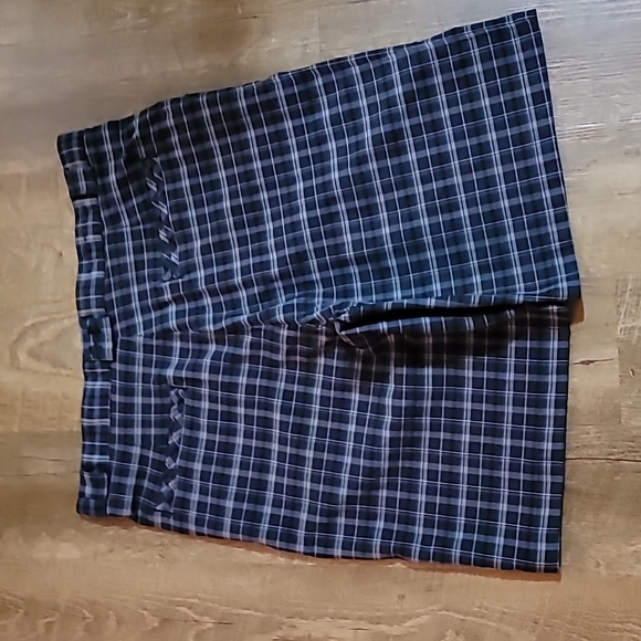 Gently Loved plaid Under Armor shorts 36 waist men's gray and black in color - Picture 7 of 14